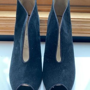 Adrienne Vittadini black heels